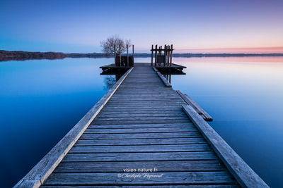 Cliquer pour agrandir la photo Ponton sur le lac d'Azur - Soustons